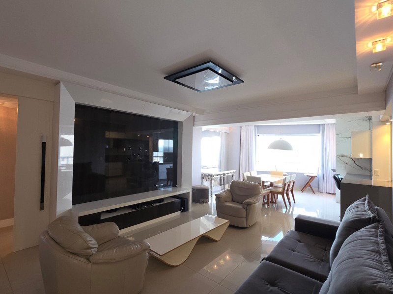 Apartamento 156 m² · Barra Sul