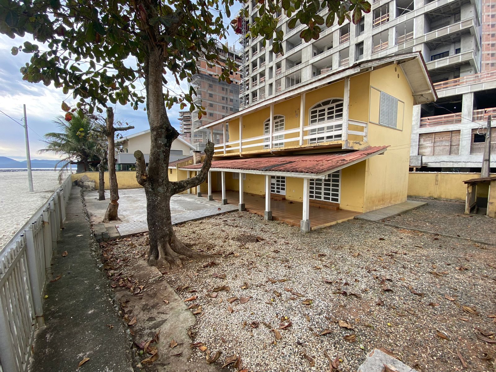 Casa 223 m² · Balneário Perequê