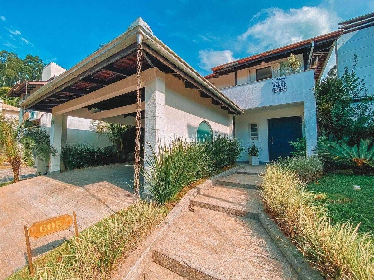 Casa 380 m² · Ariribá
