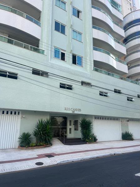 Cobertura 197 m² · Centro