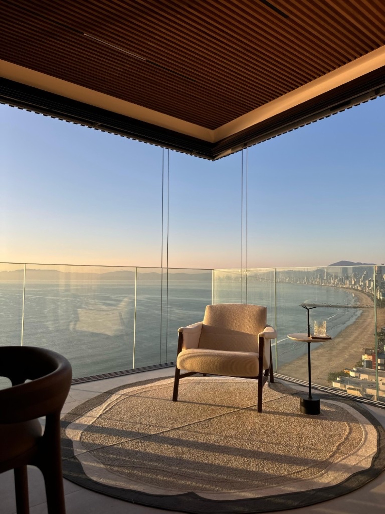 Apartamento com vista para o mar — imóveis à venda na Costa Esmeralda