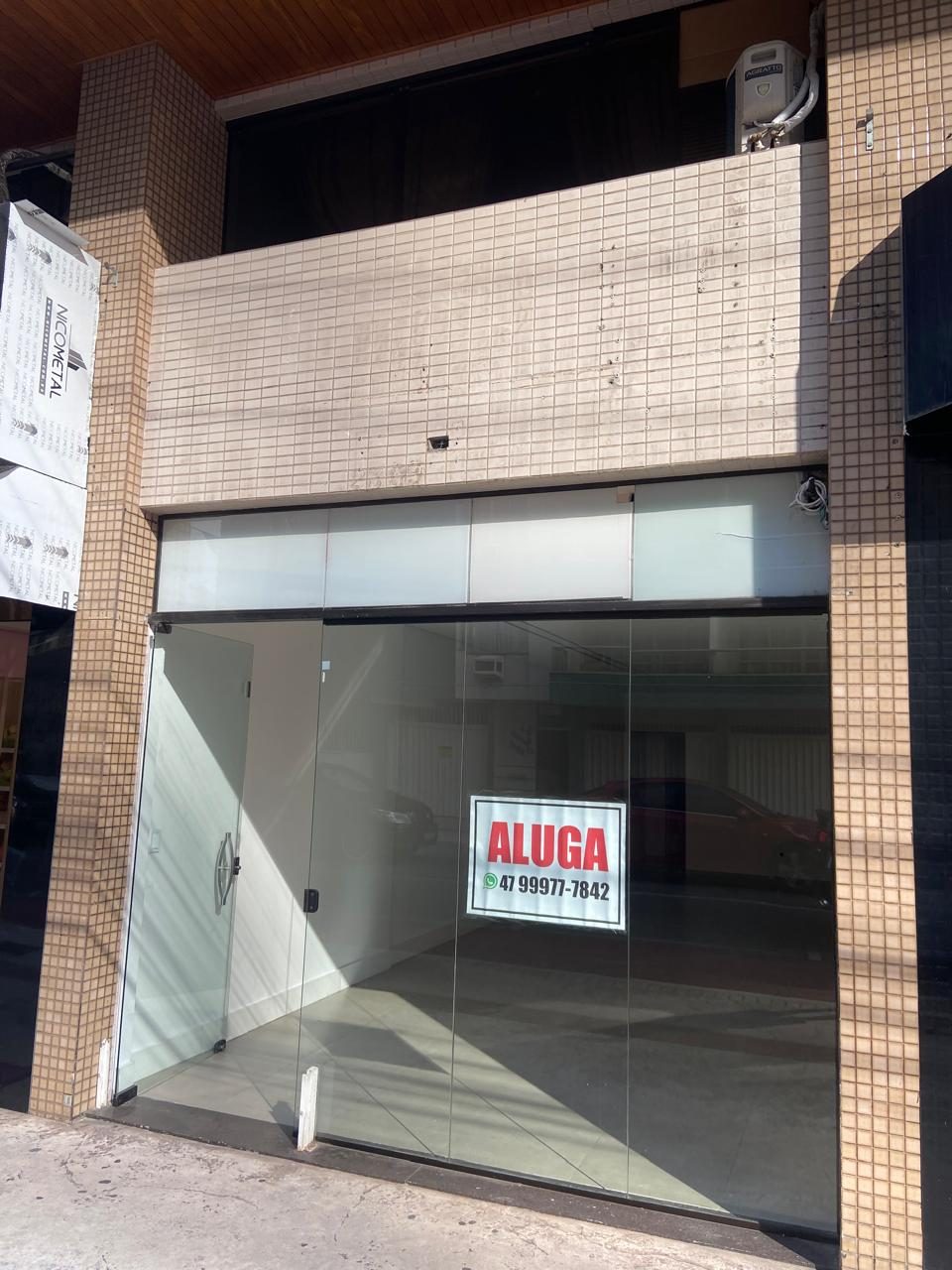 Loja comercial 56 m² · Centro
