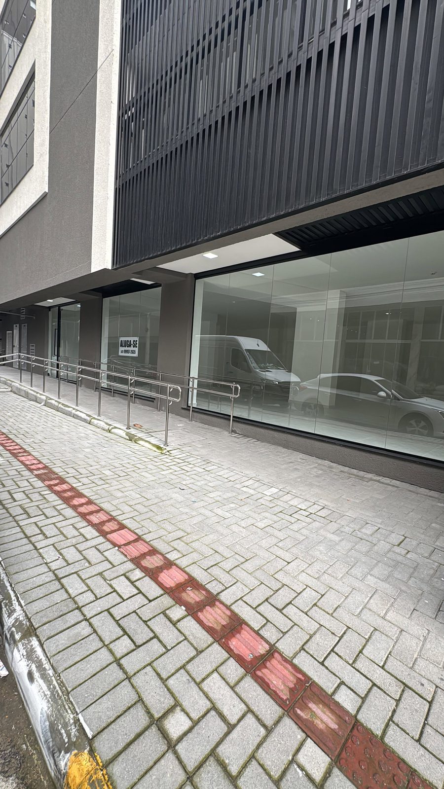 Sala comercial 157 m² · Morretes