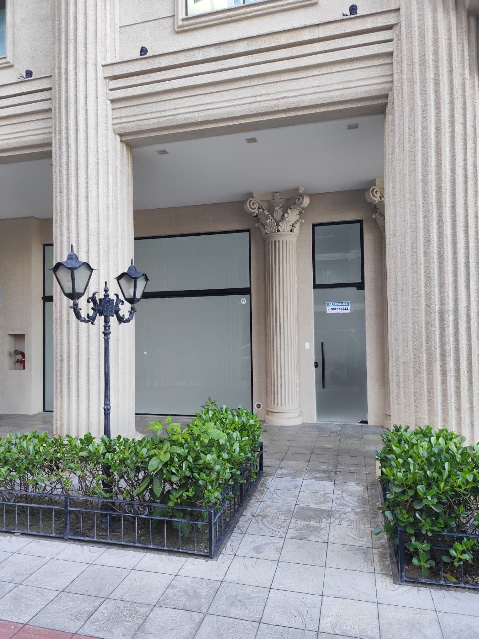 Loja comercial 57 m² · Grand Palais